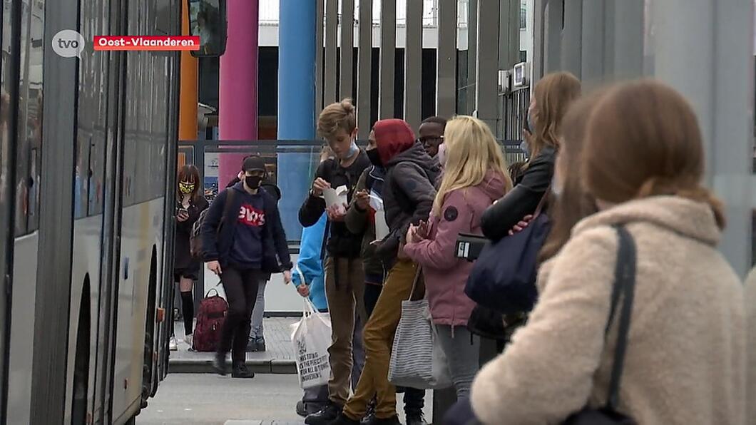 Ondanks Verschillende Maatregelen Blijven Bussen Nog Altijd Te Vol ...