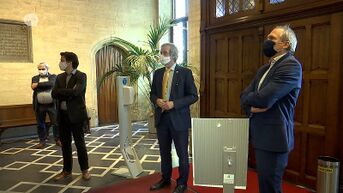 Erfgoedminister Diependaele betaalt kwart van de restauratiewerken van stadhuis Sint-Niklaas