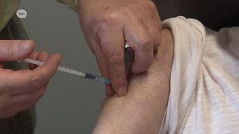 In Wetteren halen ze 7 dosissen uit het flesje met corona-vaccin, daardoor zijn ook 40 personeelsleden gevaccineerd