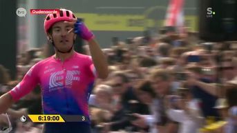 Niet Van Avermaet, niet Naesen, maar Italiaan Bettiol wint Ronde van Vlaanderen