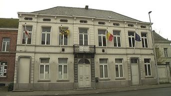 Stad Dendermonde zet vijf gebouwen in Baasrode te koop