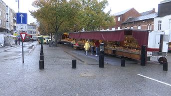 Markt in Aalst opnieuw op vertrouwde plek, maar weinig volk