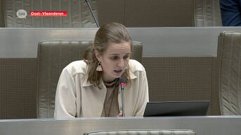 Maaike De Rudder (CD&V) in Vlaams Parlement: 'Extra middelen nodig om minder mobiele mensen vlot naar vaccinatiecentra te brengen'