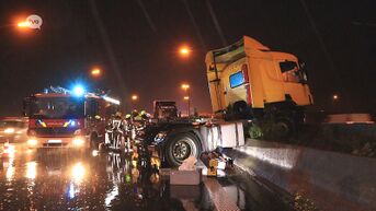 Drie voertuigen op elkaar op E17 in Sint-Niklaas