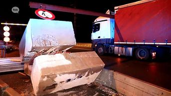 Nog maar eens vrachtwagen die hoogtebegrenzer ramt, verkeer op en rond Scheldebrug muurvast