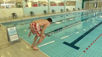 Eerste zwemmers in Olympos blij met heropening zwembaden