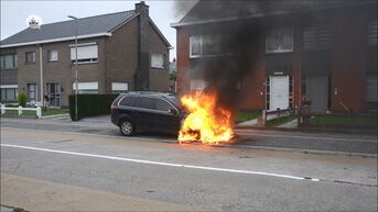 Mogelijke brandstichting aan auto in Lokeren