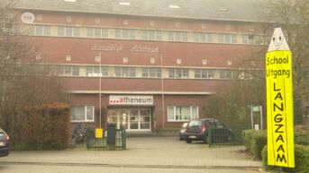 In Aalst schaffen ze het af, in Dendermonde beginnen ze ermee: digitaal inschrijven voor de middelbare school