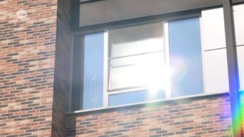 WZC Meulenbroek in Hamme brengt raamfolie aan die zonnewarmte buitenhoudt maar niet het licht