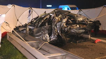 Autobestuurster (22) uit Lokeren overleeft ongeval op E17 in Waasmunster niet