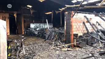 Smetlede: zware brand in loods, gevaar voor asbest