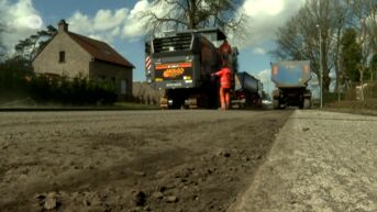 Wegdek van gewestweg in Stekene tussen Drieschouwen en grens met Nederland wordt aangepakt