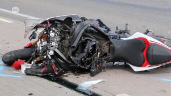 Motorrijder zwaargewond na klap tegen auto in Wieze