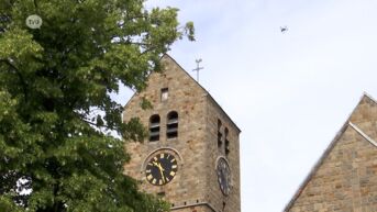 Monumentenwacht inspecteert H. Kruiskerk in Lebbeke met drone voor herbestemming