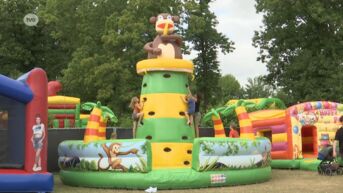 Kinderen springen zich te pletter tijdens FestiBounce in Overmere