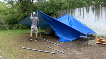 Daklozen slaan tenten op aan opvangcentrum Niemandsland in Aalst