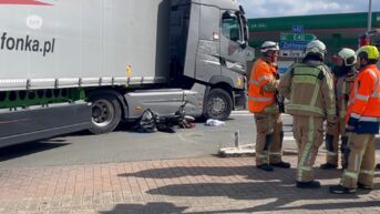 Fietsster gewond na dodehoekongeval met vrachtwagen in Wetteren