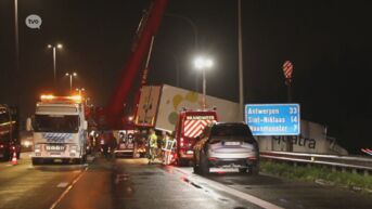 Ruim 3 uur file op E17 na ongeval met vrachtwagen in Waasmunster