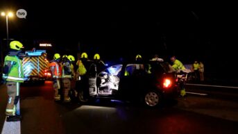 Twee zwaargewonden bij verkeersongeval op E17 in Waasmunster