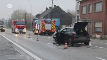 Vijf mensen gewond bij verkeersongeval op Brusselsesteenweg in Meerbeke, Ninove