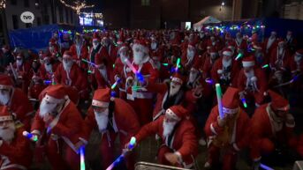 600 kerstmannen trekken Sint-Niklaas rond tijdens allerlaatste Santa Walk