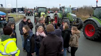 Boeren protesteren aan E40 in Wetteren, school Mariagaard schakelt over op afstandsonderwijs