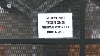 Poort van Dendermondse politie hersteld, vier maanden nadat dolgedraaide man erop inrijdt