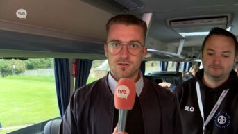 Jaron Sertin sprong mee op de supportersbus van Dender
