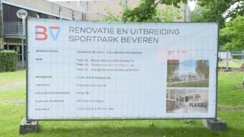 Gemeentebestuur Beveren legt eerste steen van gloednieuw sportpark