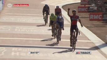 Eindelijk gelukt: ijzersterke Greg Van Avermaet wint Parijs-Roubaix