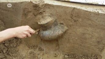 Unieke urnen uit de bronstijd ontdekt in Hofstade