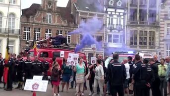 Luid protest op Grote Markt tegen sluiting brandweerpost Oudegem