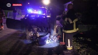 [VIDEO] Autobestuurder (24) in levensgevaar na ongeval in Smetlede