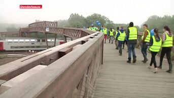 Nieuwe spoorbrug  feestelijk geopend