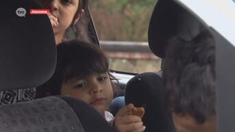 Gezin met 6 kinderen woont noodgedwongen in auto in Hamme