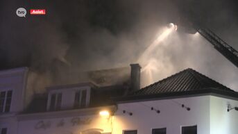 Zware brand verwoest Café De Paris en chocoladezaak Valentino in Aalst