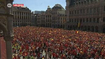 Meer dan 40.000 fans verwelkomen de Rode Duivels in Brussel